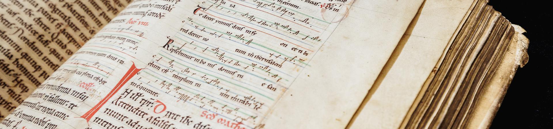 Detailzicht op folio met liedtekst uit het manuscript van het Missaal van Berchem